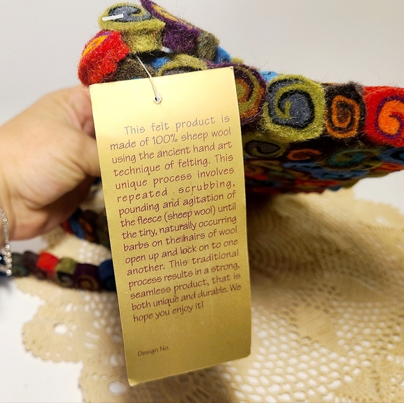 Rising Tide Hand Felted Shoulder Purse - Picture 7 of 8